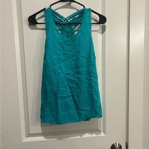 NWT Chelsea Flower Top.  Size small